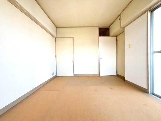 千代田第二住宅5号棟の洋室
