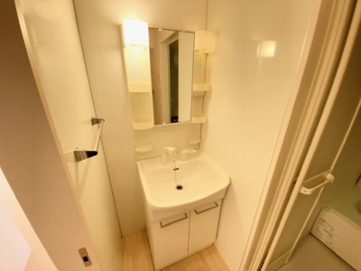 【洗面所】 | グリーンウッド立田