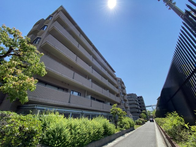 アーデンコート住吉川の外観