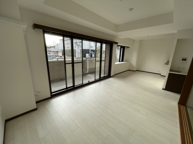 アーデンコート住吉川の居間・リビング