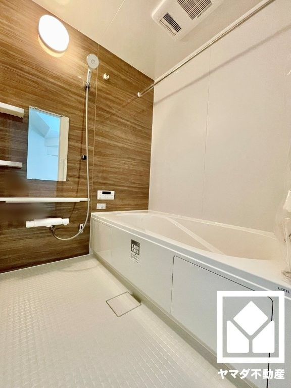 伏見区向島庚申町　3期　1号地の浴室