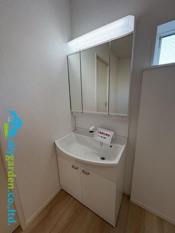 茅ヶ崎市柳島第11　新築戸建　全8棟7号棟の独立洗面台