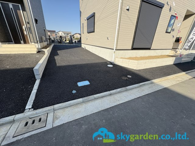 茅ヶ崎市柳島第11　新築戸建　全8棟7号棟の駐車場