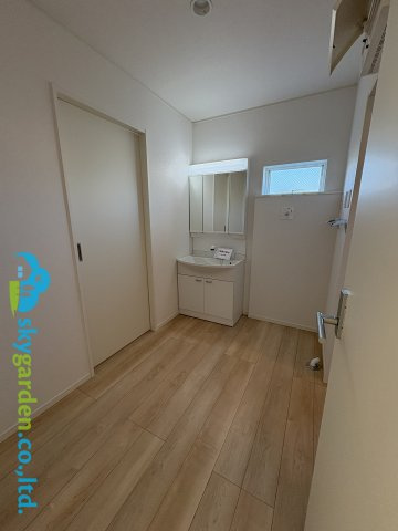 茅ヶ崎市柳島第11　新築戸建　全8棟7号棟の脱衣所