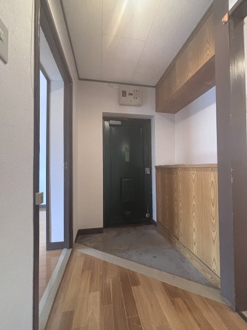 グリーンハイツの玄関