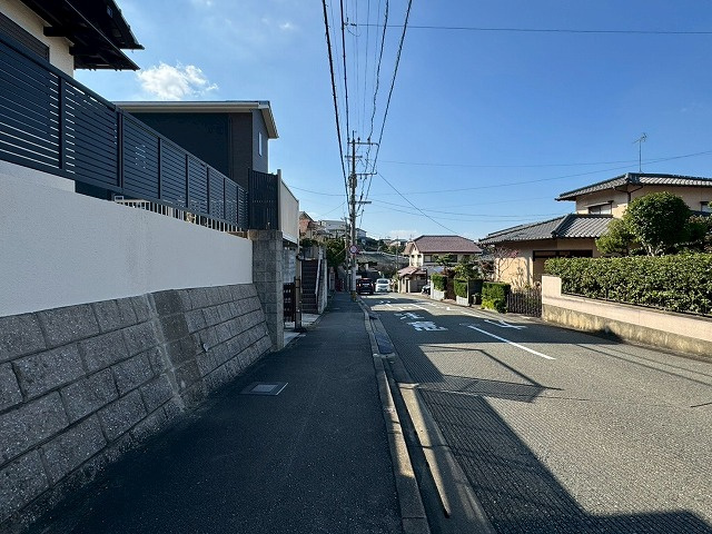 【前面道路含む現地写真】 | 東区下原2丁目戸建