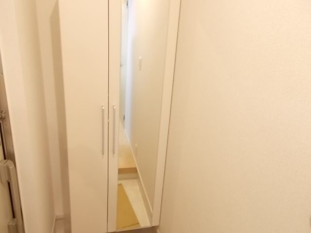 【玄関】 | クレアーレ成田Ⅱ