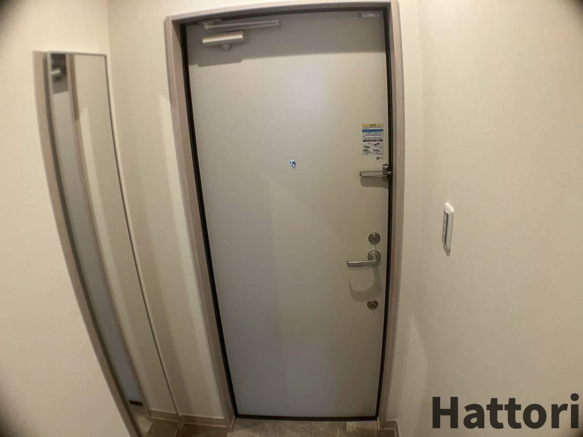 豊中市宝山町のアパートの玄関