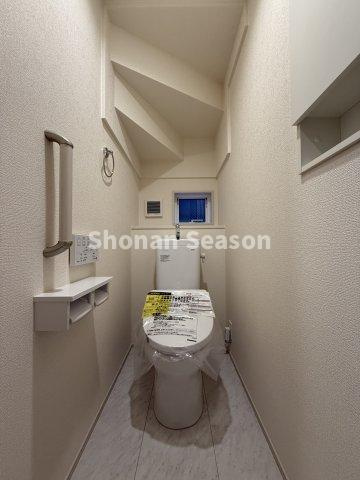 【トイレ】 | 暖かな便座で年中快適な「温水洗浄便座」
衛生的で節水対策にも効果的です♪