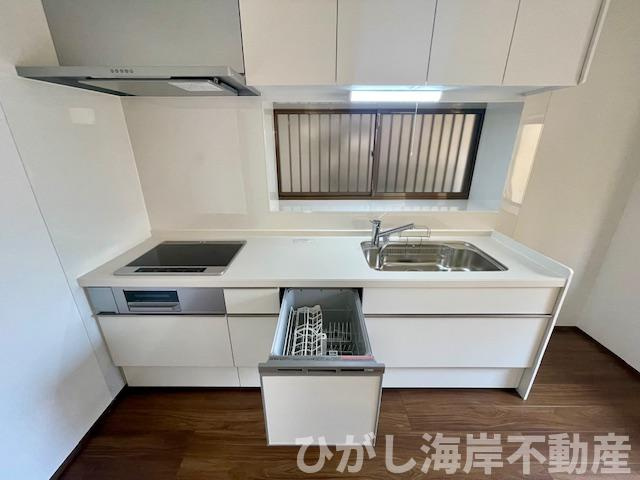 平塚市札場町　中古戸建のキッチン|新規リフォーム完了！　食洗器付きシステムキッチン