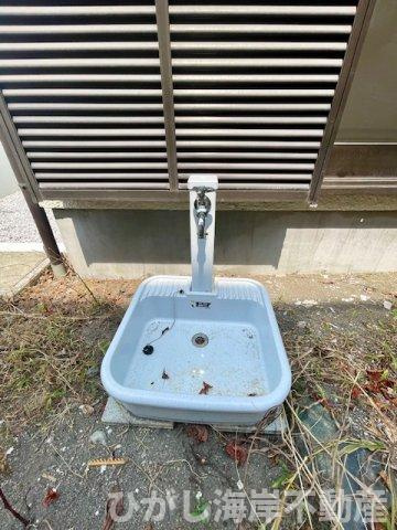 平塚市札場町　中古戸建の庭|外用水栓