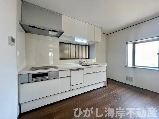 平塚市札場町　中古戸建のキッチン|新規リフォーム完了！　キッチンスペース