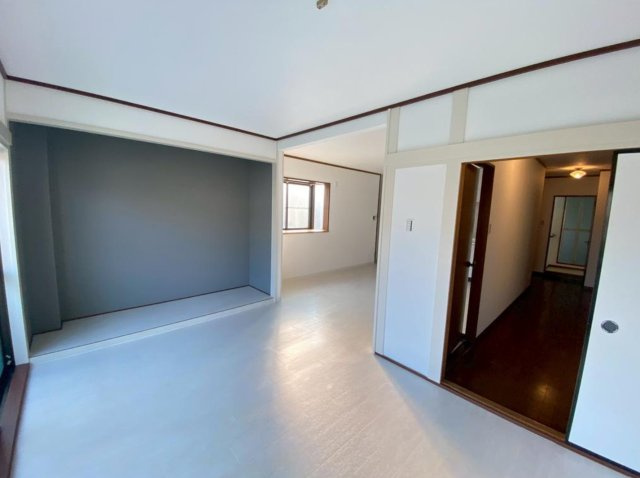 摂津市鳥飼西4丁目　店舗付住宅の洋室