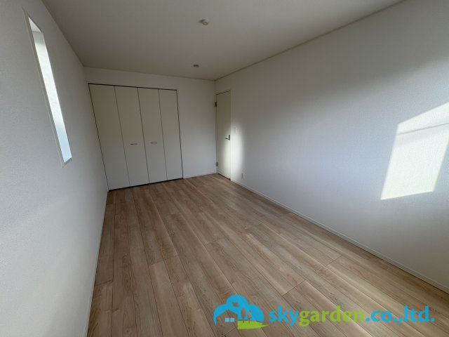 茅ヶ崎市柳島第11　新築戸建　全8棟8号棟の洋室|落ち着いた色調の洋室です