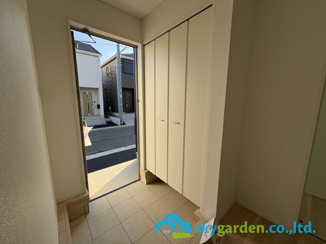 茅ヶ崎市柳島第11　新築戸建　全8棟8号棟の玄関|玄関の様子