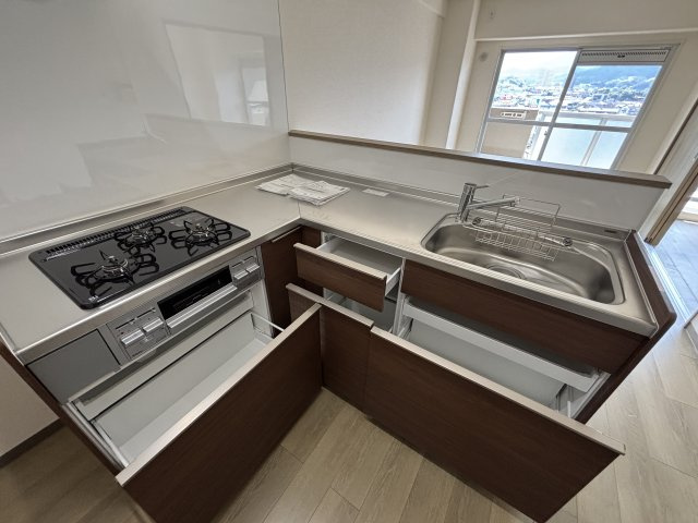 サーパス沼田のキッチン