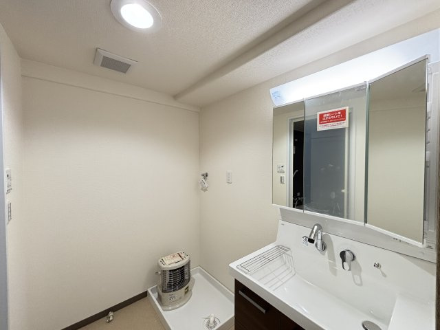 サーパス沼田の独立洗面台