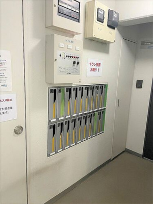 【その他共用部分】 | ハイツ南常盤台　　14888 | 共用部にメールボックスがあります