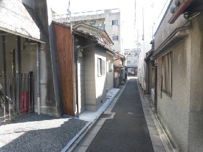 ツカサビルの周辺|前面道路