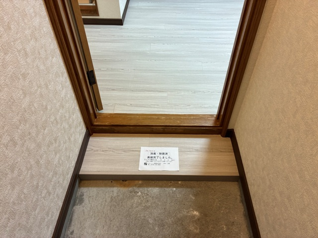 コーポ蘭の玄関