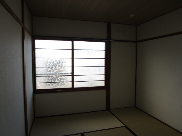 こんのハイツの和室