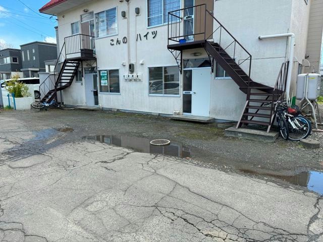 こんのハイツの駐車場