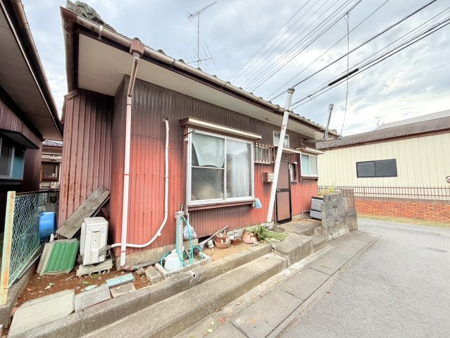 石岡市北府中二丁目中古住宅の外観