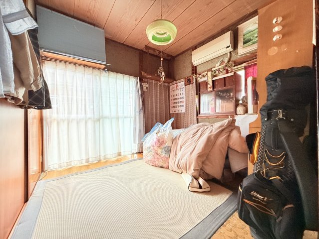 石岡市北府中二丁目中古住宅の洋室