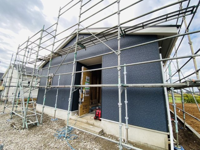 七栄第３１　新築平屋　５号棟の外観