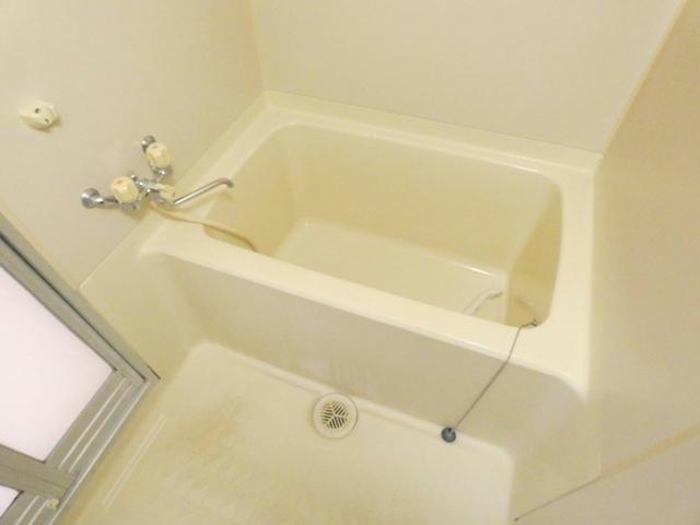 斉藤マンション1の浴室