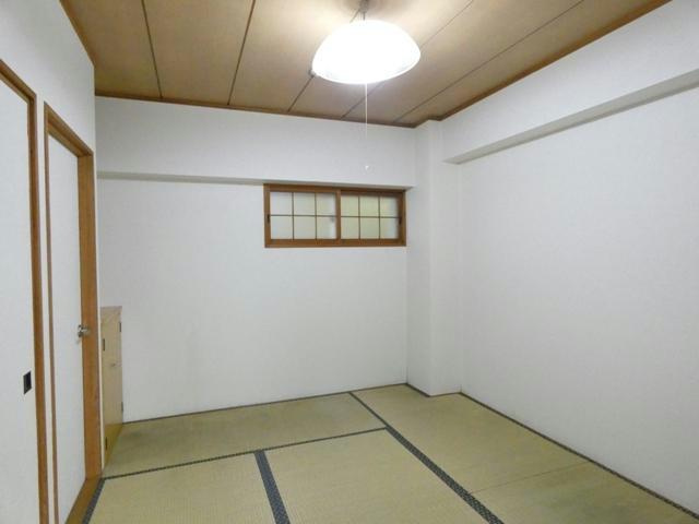 三共ユタカビルの内装