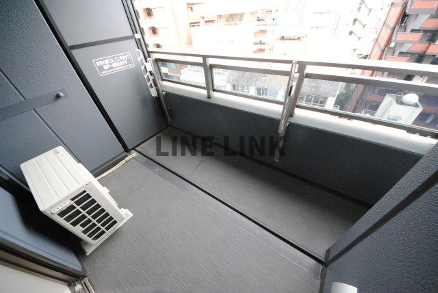 ローレルタワー心斎橋のバルコニー