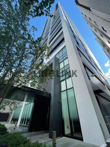 ローレルタワー心斎橋の外観