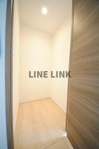 ローレルタワー心斎橋の居間・リビング