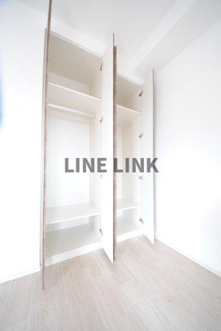 ローレルタワー心斎橋の居間・リビング