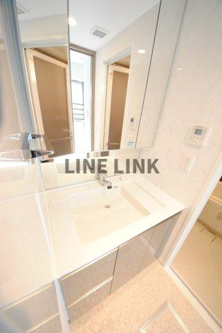 ローレルタワー心斎橋の洗面所