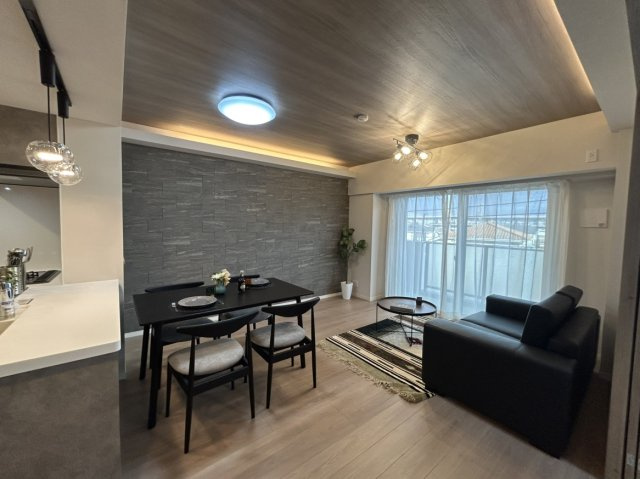 【居間・リビング】ブロッサムコートむさし野ビューウイング 