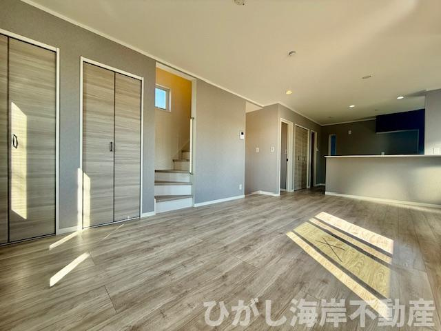 平塚市龍城ヶ丘　新築戸建　全３棟のダイニング|18.1帖　LDK