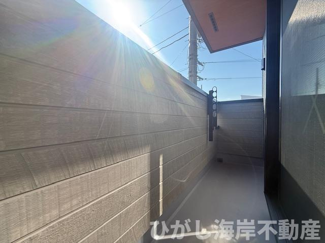 平塚市龍城ヶ丘　新築戸建　全３棟のバルコニー|２Fバルコニー