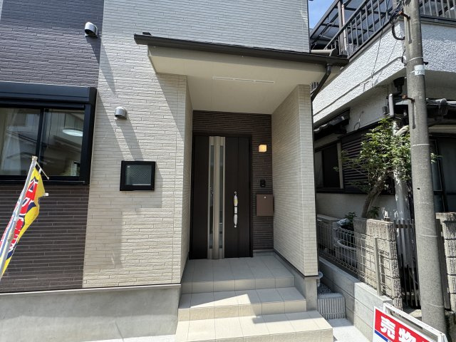 葛飾区水元１丁目新築戸建【水元小学校：10分】のエントランス|エントランス・玄関ポーチ
