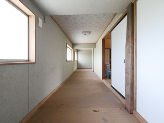 【その他】 | 甲州市塩山牛奥 中古 宅地252坪+農地196坪 四方道路 | 2階廊下部分