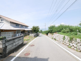 【周辺】 | 甲州市塩山牛奥 中古 宅地252坪+農地196坪 四方道路 | 前面道路　県道塩山勝沼線　幅員4.1ｍ