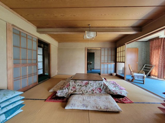 【和室】 | 甲州市塩山牛奥 中古 宅地252坪+農地196坪 四方道路 | 1階8帖和室　8帖和室と続き間になっています。