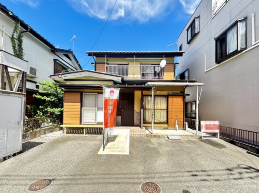 【中古戸建】前橋市六供町3丁目の外観|■外観｜特徴のある個性的な住まいと美しい街並み、そして住みやすい環境を、ぜひ現地でご覧になりませんか。