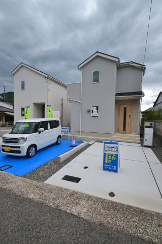 広島市安佐北区あさひが丘７丁目の一戸建て