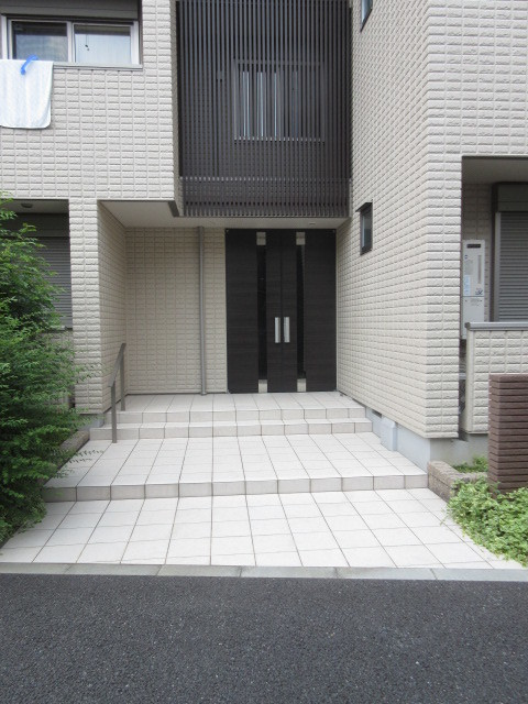 パーシモンハウス椎名町のエントランス|★エントランス★
