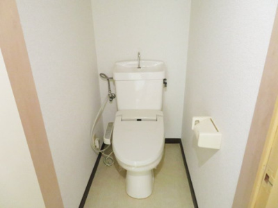 【トイレ】 | アレスト西富山 | 温水洗浄便座