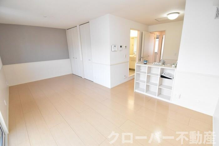 プラティーク ハバラの居間・リビング|ＬＤＫ１４．４帖