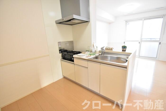 プラティーク ハバラのキッチン|キッチン