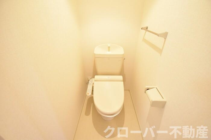 プラティーク ハバラのトイレ|温水洗浄暖房便座